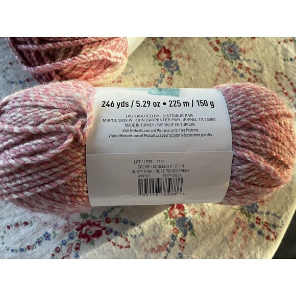 4 Skeins Loops & Threads Impressions Yarn- Dusty Rose 5.29 oz Bulky Acrylic - Picture 3 of 5